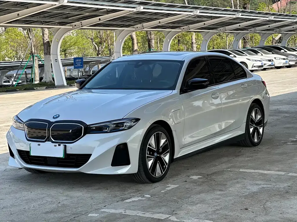 BMW i3 — фото 1