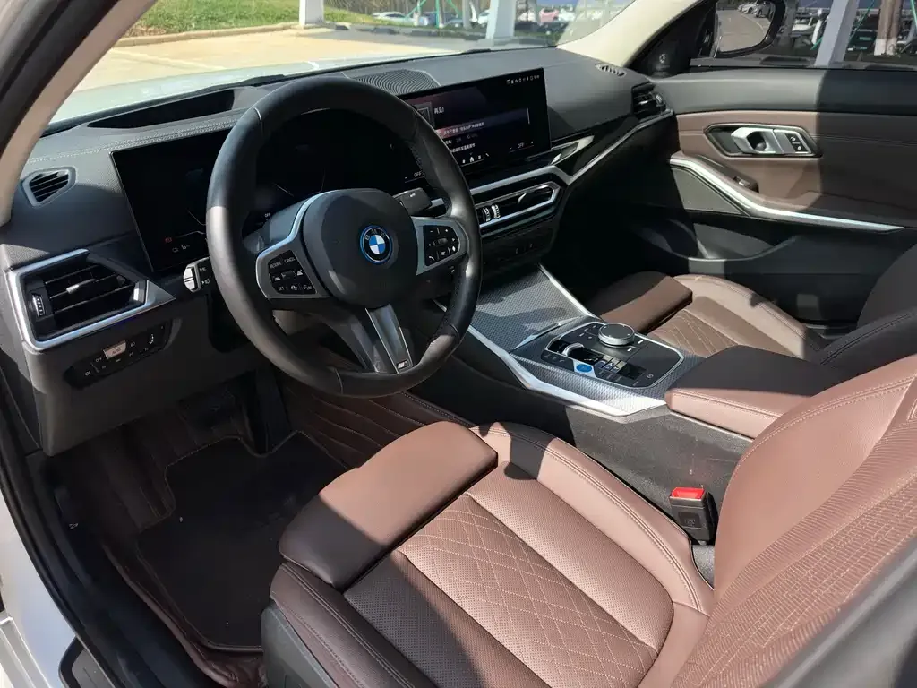 BMW i3 — фото 8