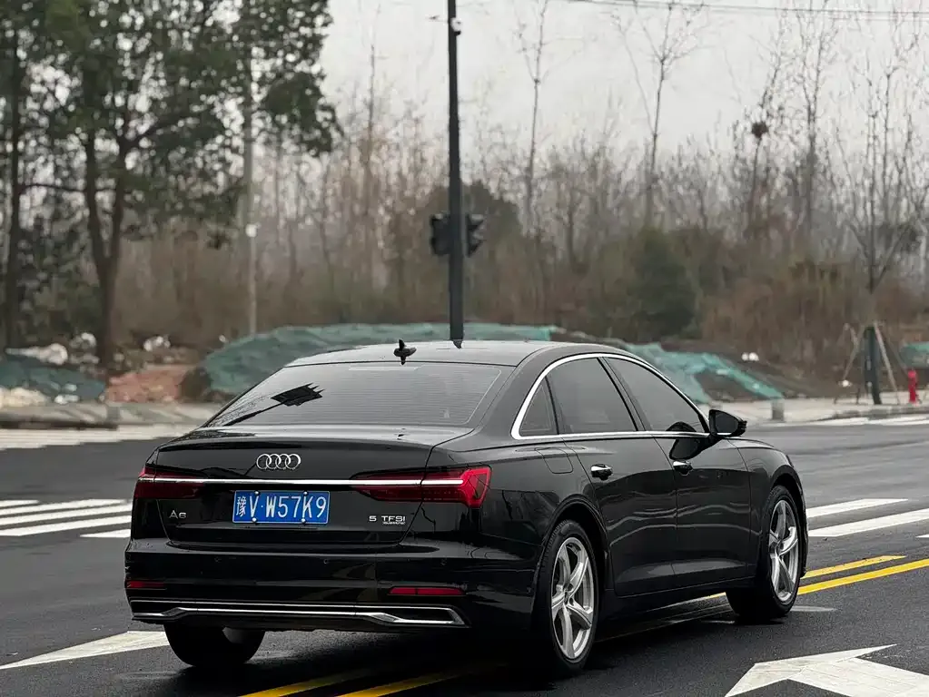 Audi A6L — фото 5