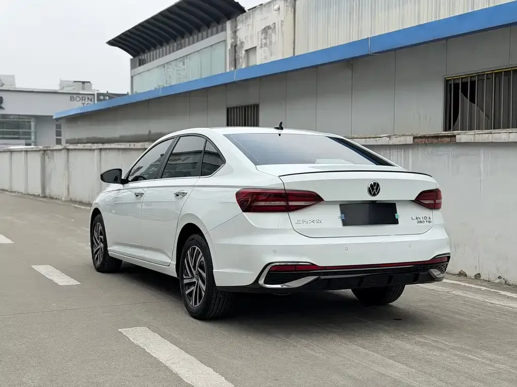 Volkswagen Lavida 2023 из CN, фото 3