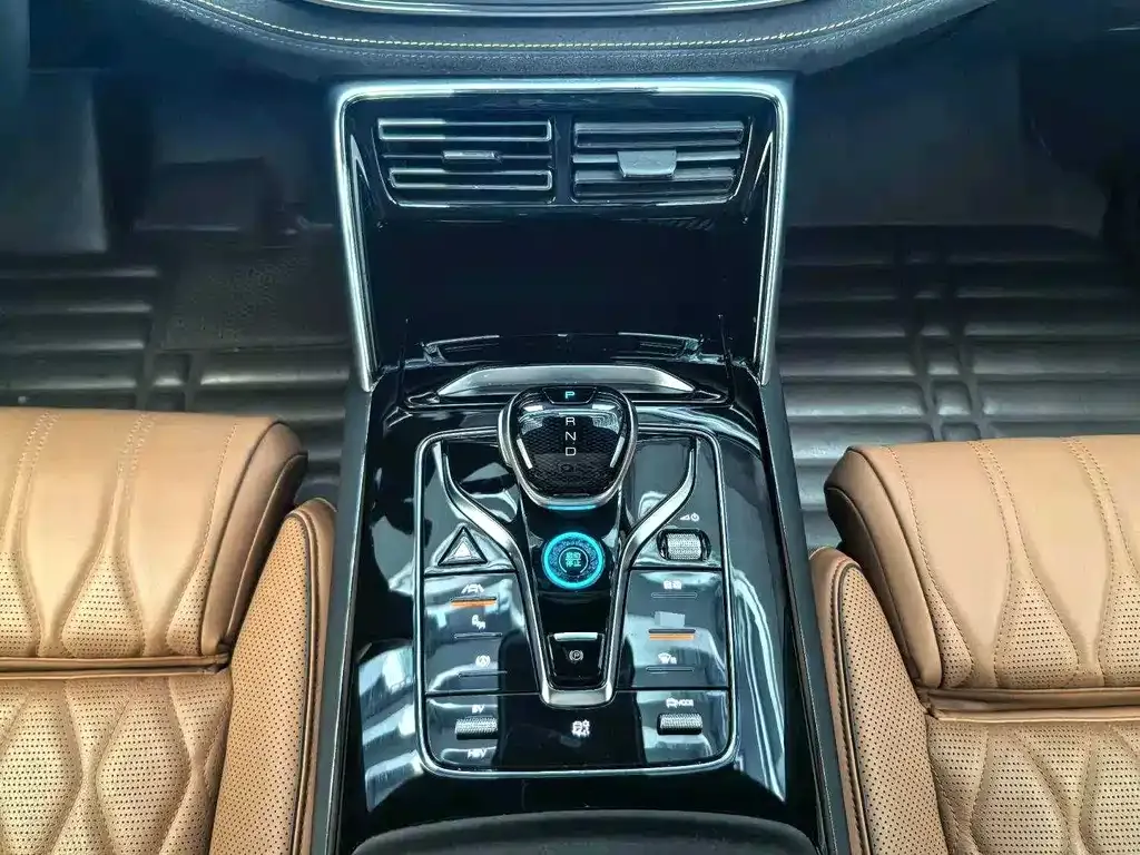 BYD Tang New Energy 2023 из CN, фото 5