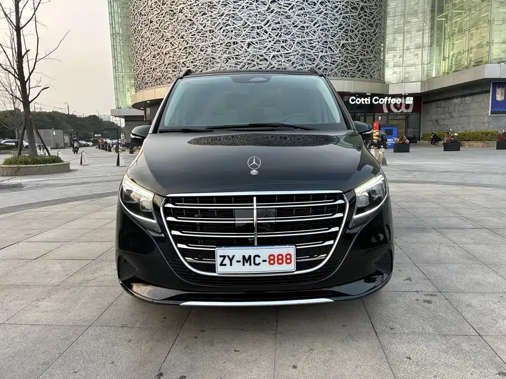 Mercedes-Benz V-Class — фото 10