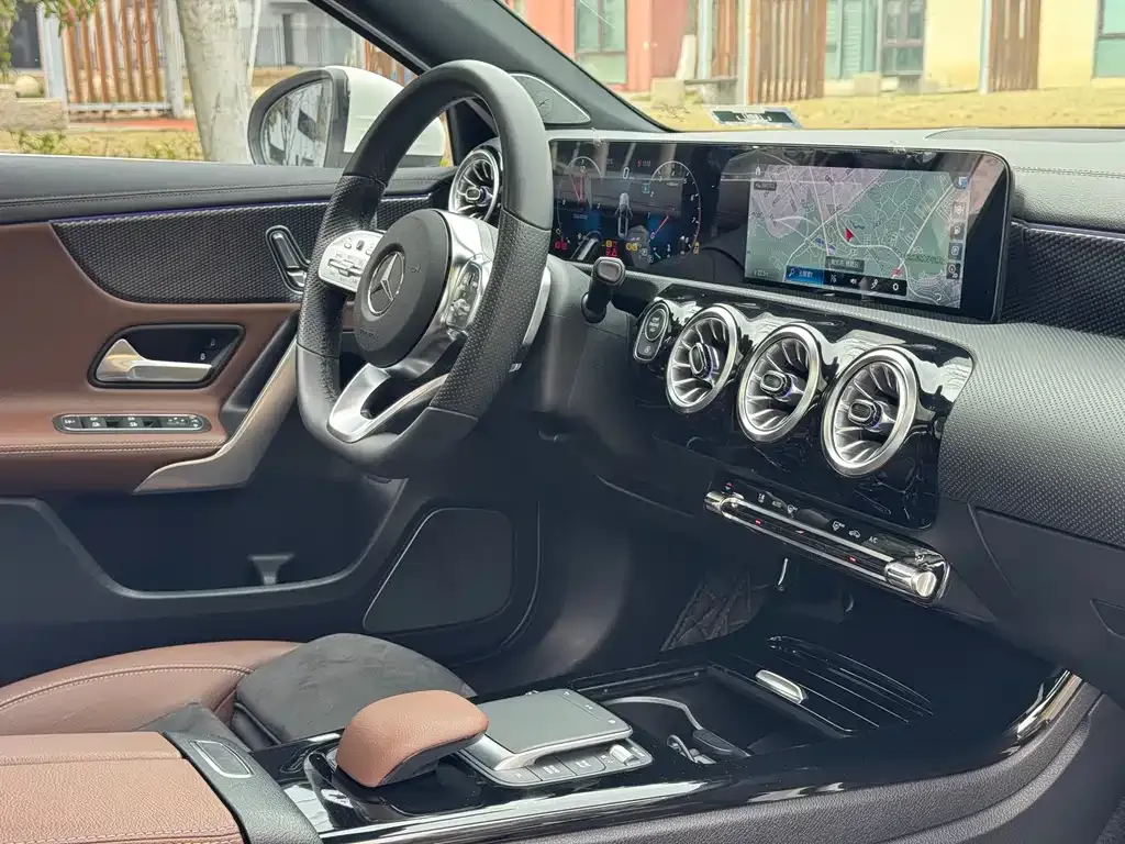 Mercedes-Benz A-Class 2021 из CN, фото 4