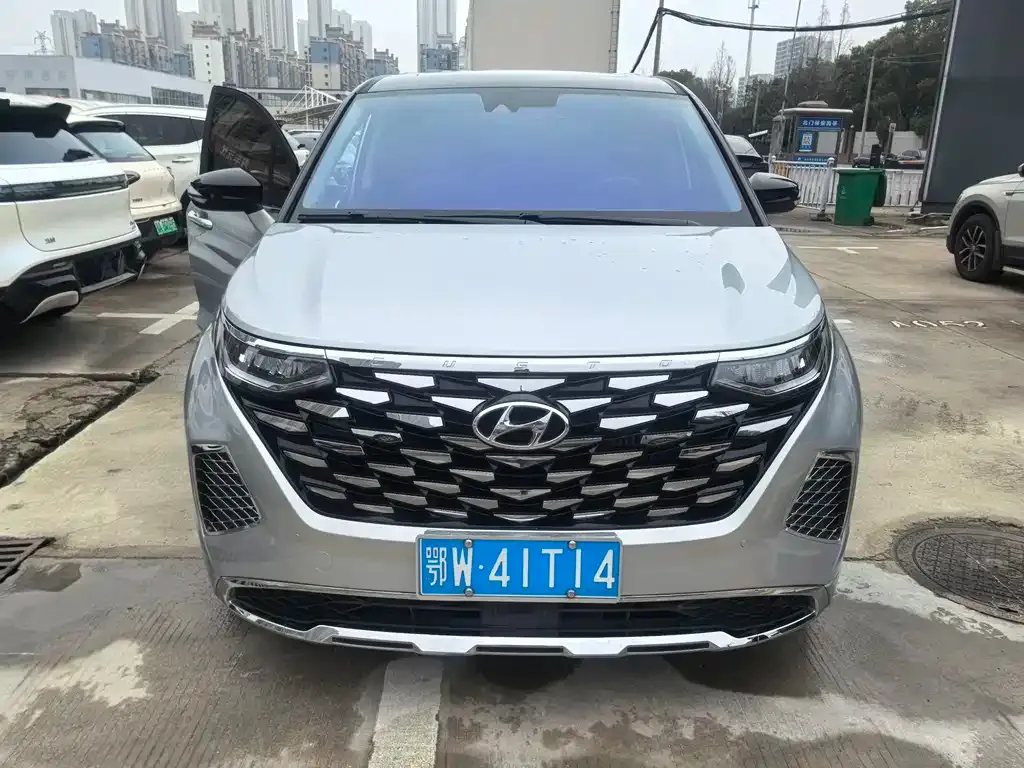 Hyundai Custo — фото 2