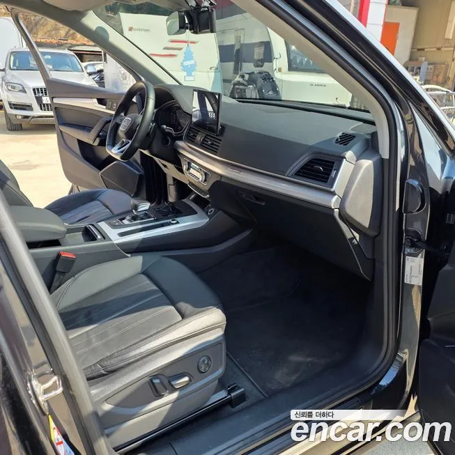 Audi Q5 2022 из KR, фото 8