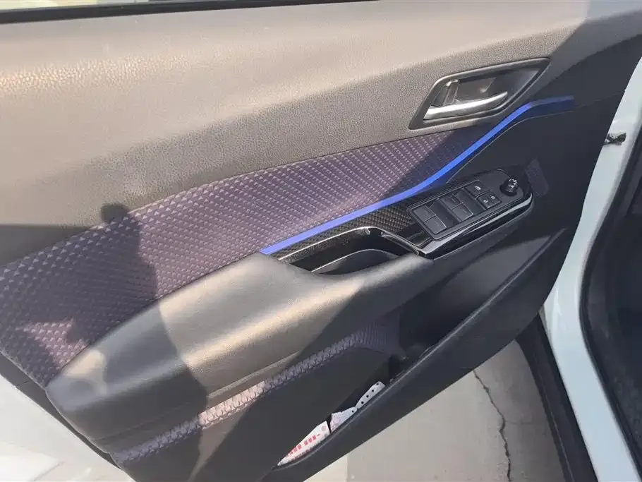 Toyota C-HR 2021 из CN, фото 3