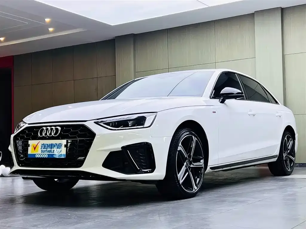 Audi A4L 2024 из CN, фото 1