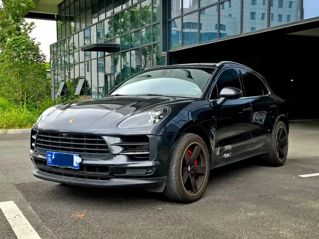 Porsche Macan — фото 1