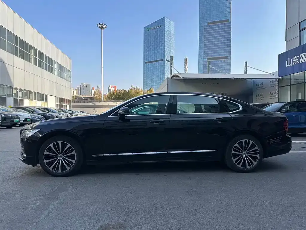 Volvo S90 — фото 4