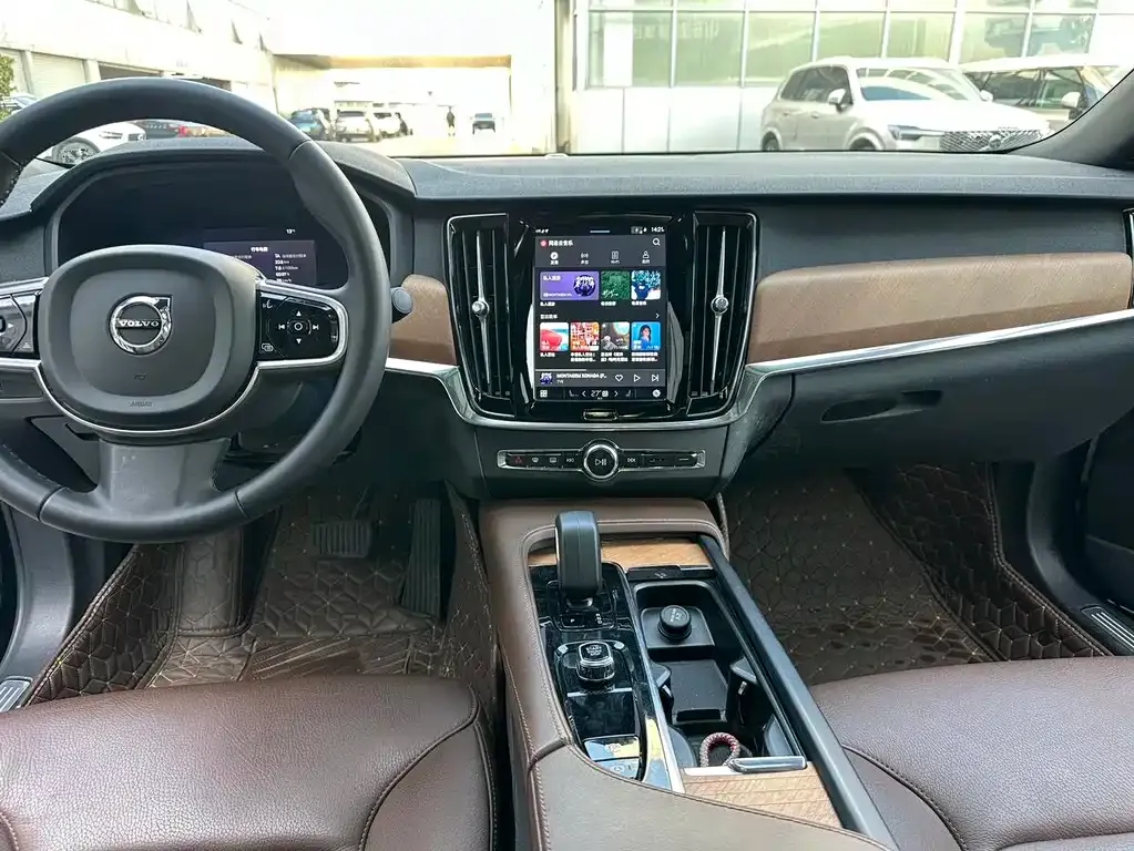 Volvo S90 — фото 2