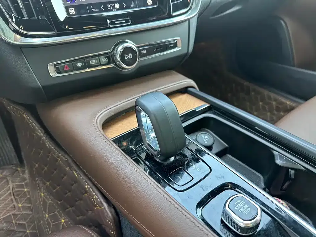 Volvo S90 — фото 6