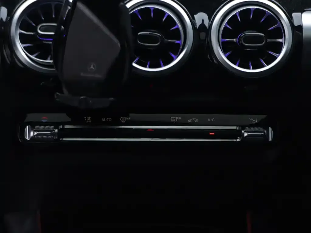 Mercedes-Benz GLB 2021 из CN, фото 10