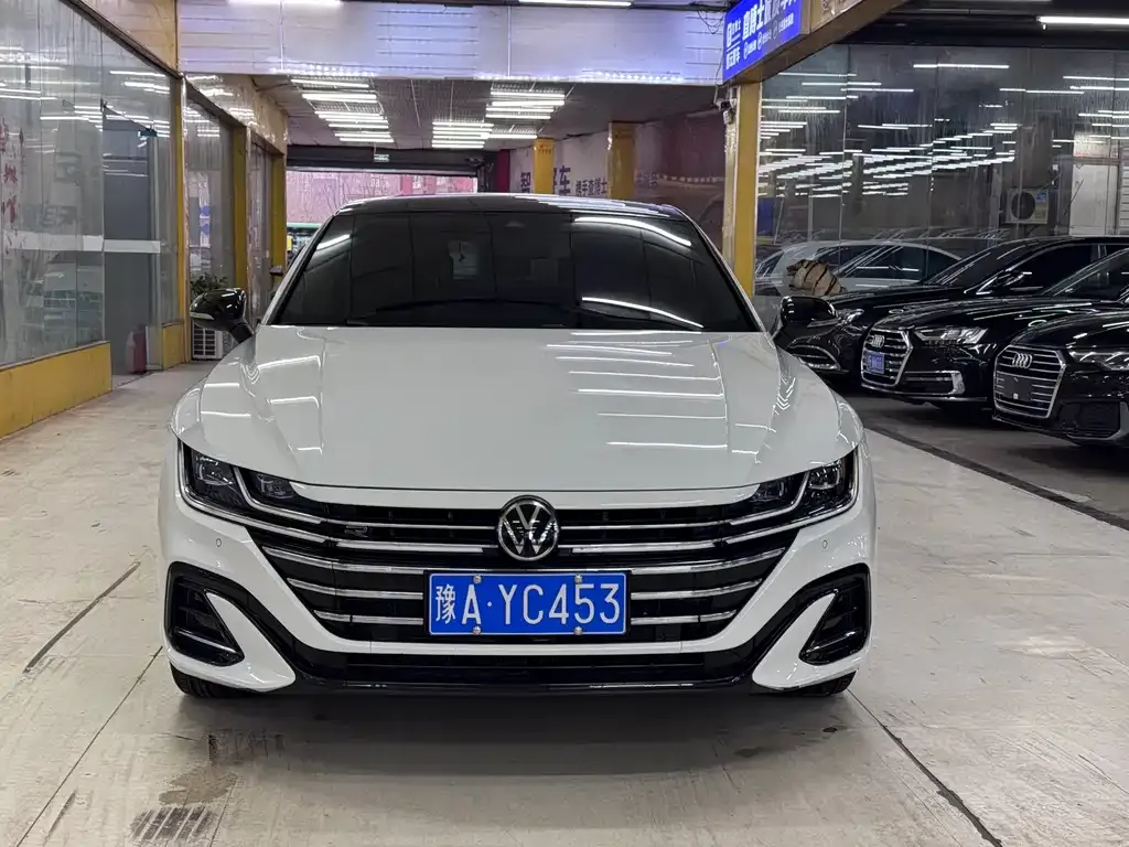 Volkswagen CC 2023 из CN, фото 5