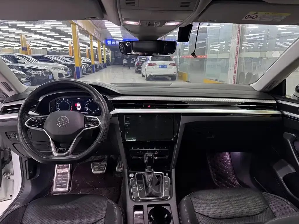 Volkswagen CC 2023 из CN, фото 3