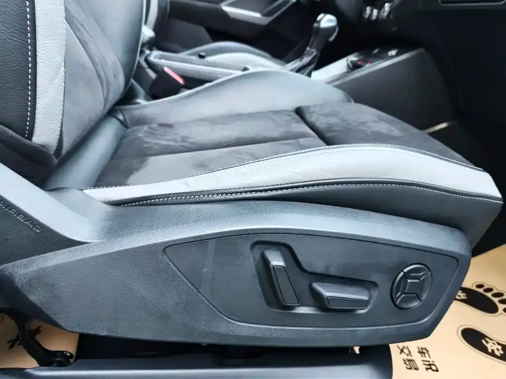 Audi Q3 2021 из CN, фото 8