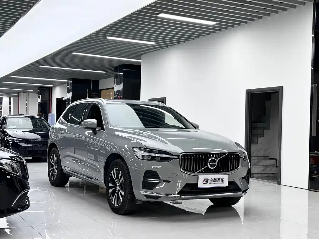 Volvo XC60 — фото 2