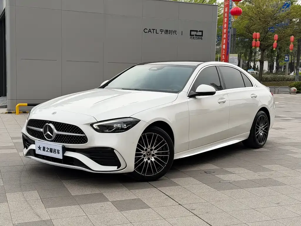 Mercedes-Benz C-Class — фото 1