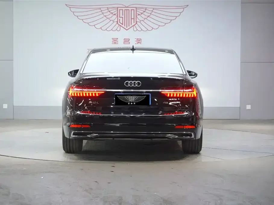 Audi A6L — фото 7