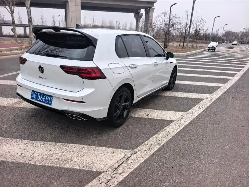 Volkswagen Golf 2022 из CN, фото 8