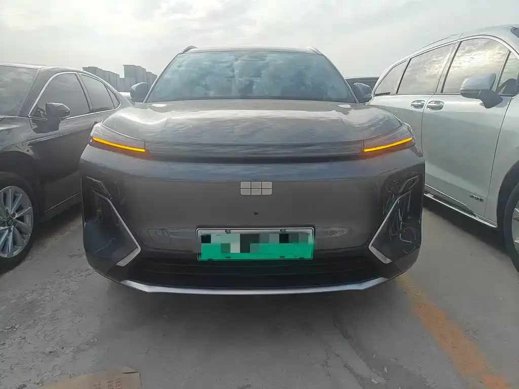 Geely 银河星舰7 — фото 5