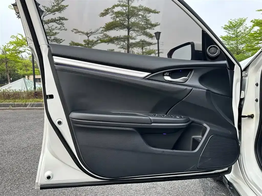 Honda Civic 2021 из CN, фото 9