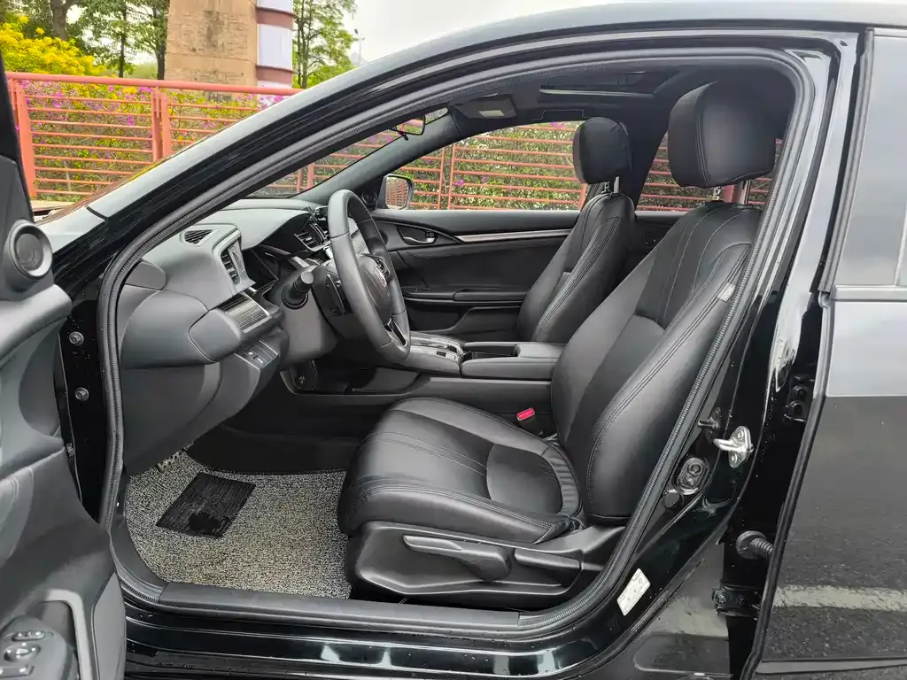 Honda Civic — фото 9