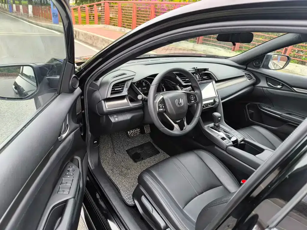 Honda Civic — фото 2