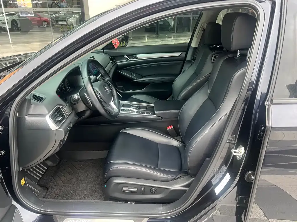 Honda Accord — фото 4