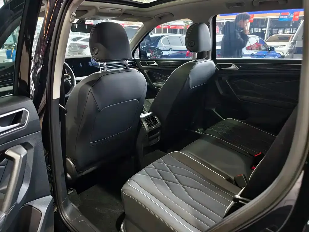 Volkswagen Tiguan L 2025 из CN, фото 7
