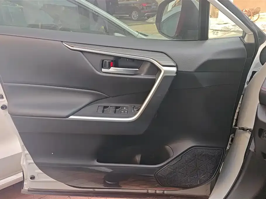Toyota RAV4 Prime 2022 из CN, фото 10