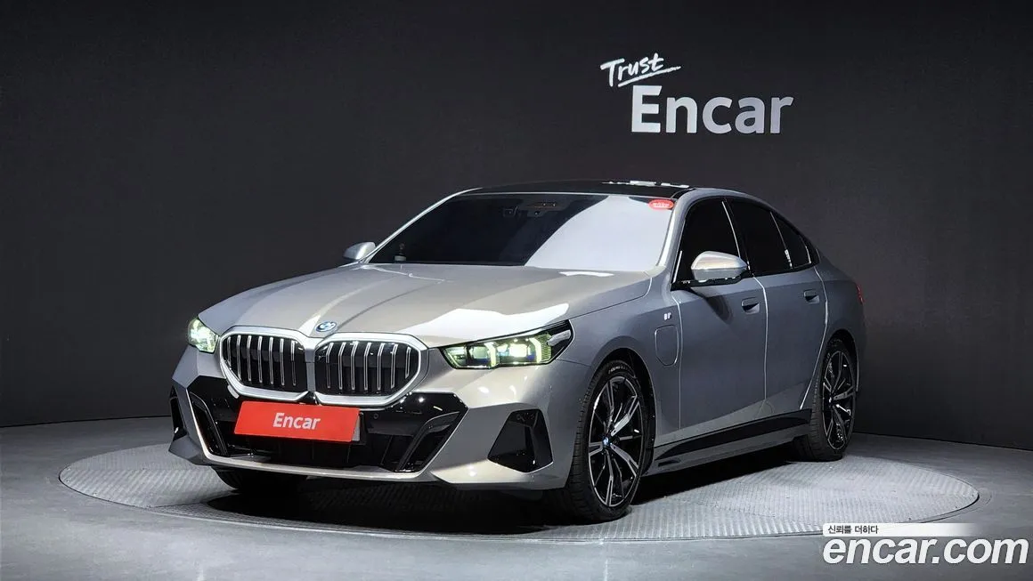 BMW 5-Series 2025 из KR, фото 1