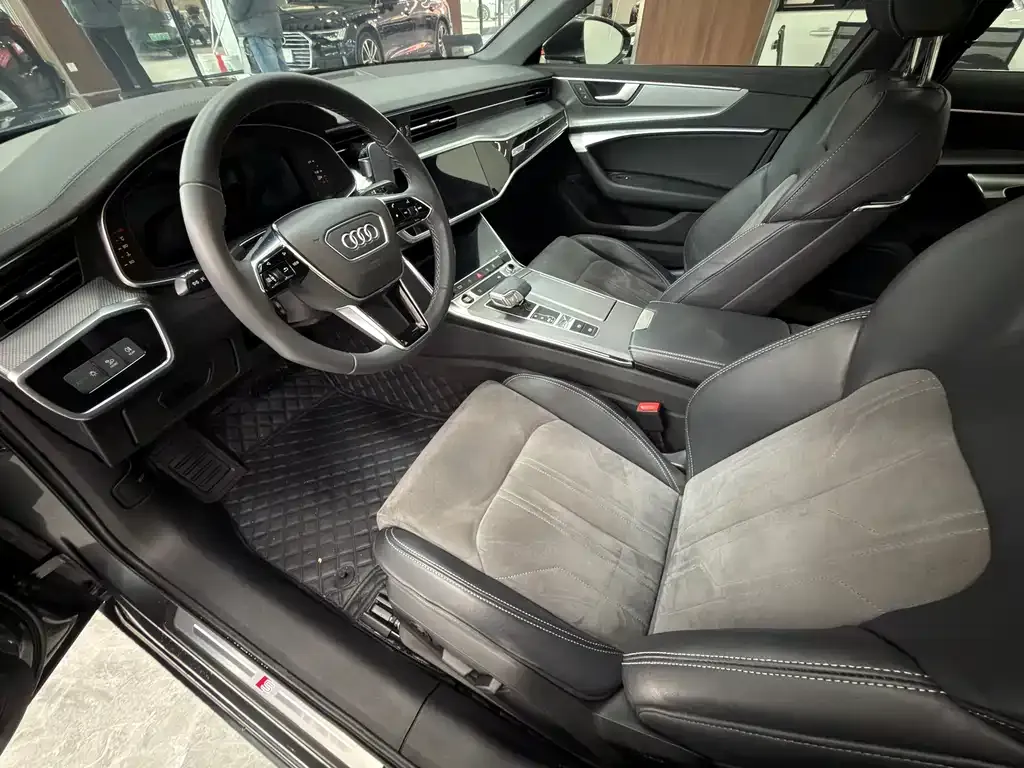 Audi A6L 2022 из CN, фото 4