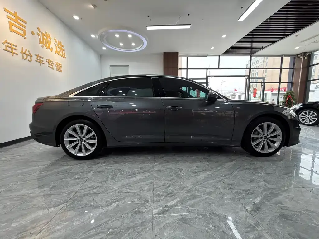Audi A6L 2022 из CN, фото 3