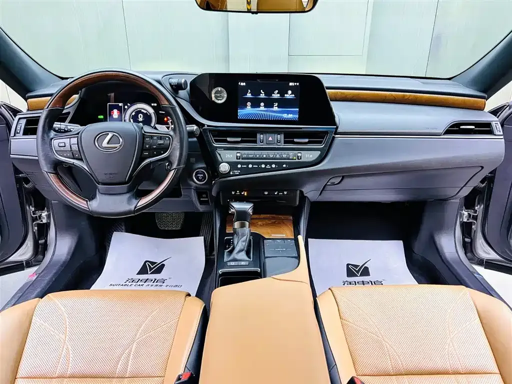 Lexus ES 2021 из CN, фото 8