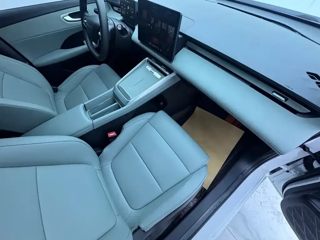 Roewe D6 2025 из CN, фото 4