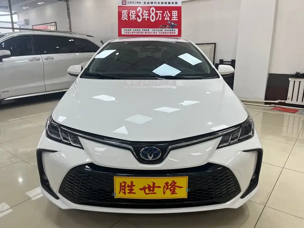Toyota Corolla — фото 1