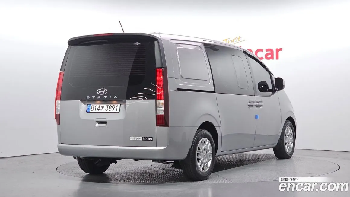 Hyundai Staria 2023 из KR, фото 3