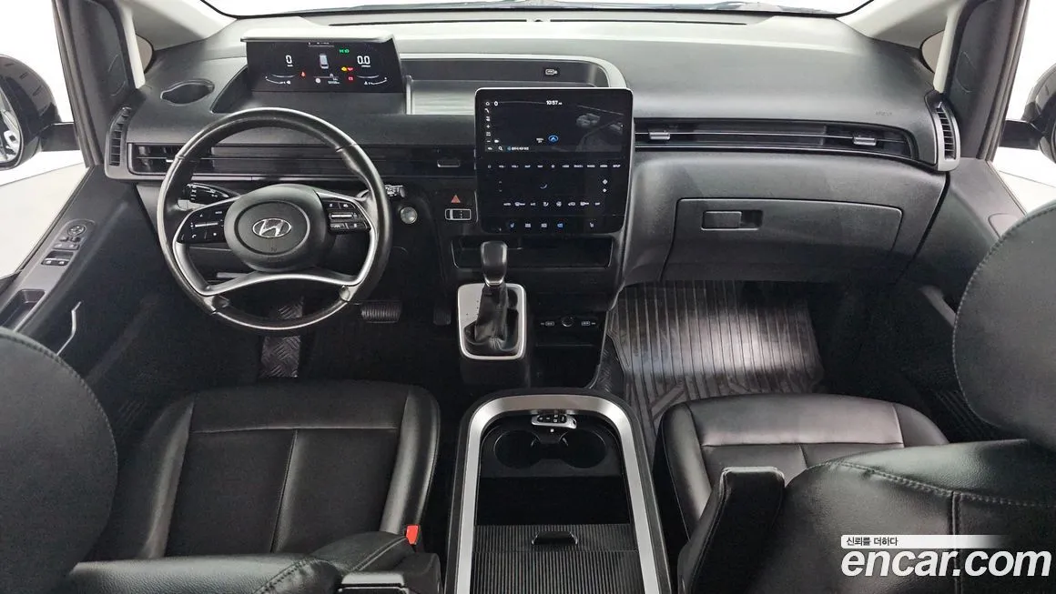 Hyundai Staria 2023 из KR, фото 2
