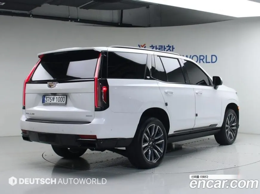 Cadillac Escalade 2023 из KR, фото 2