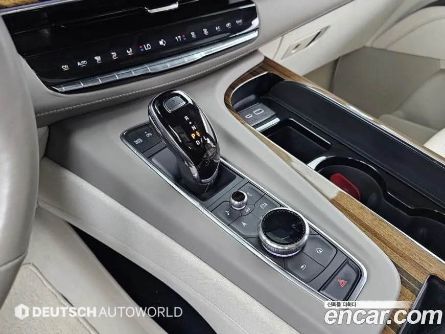 Cadillac Escalade 2023 из KR, фото 10