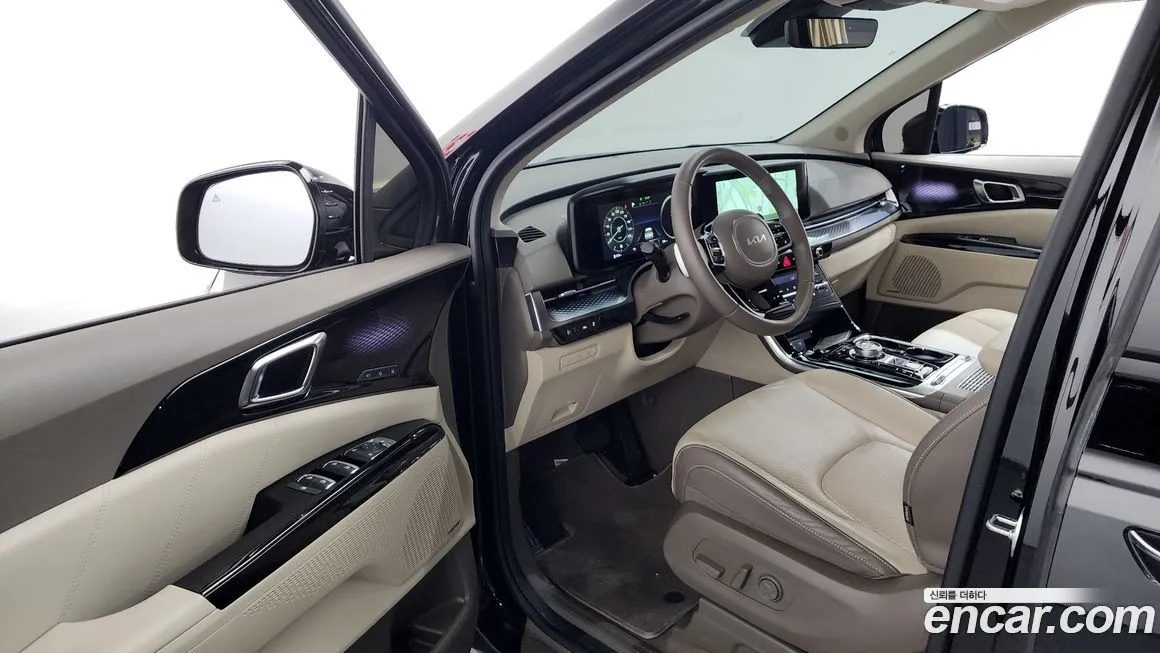 Kia Carnival — фото 10