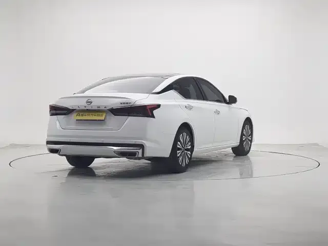 Nissan Teana — фото 3
