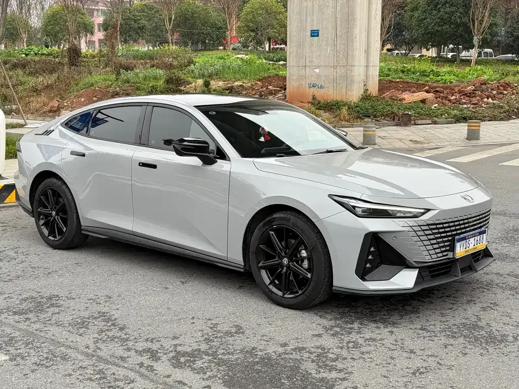 Changan UNI-V 2023 из CN, фото 3
