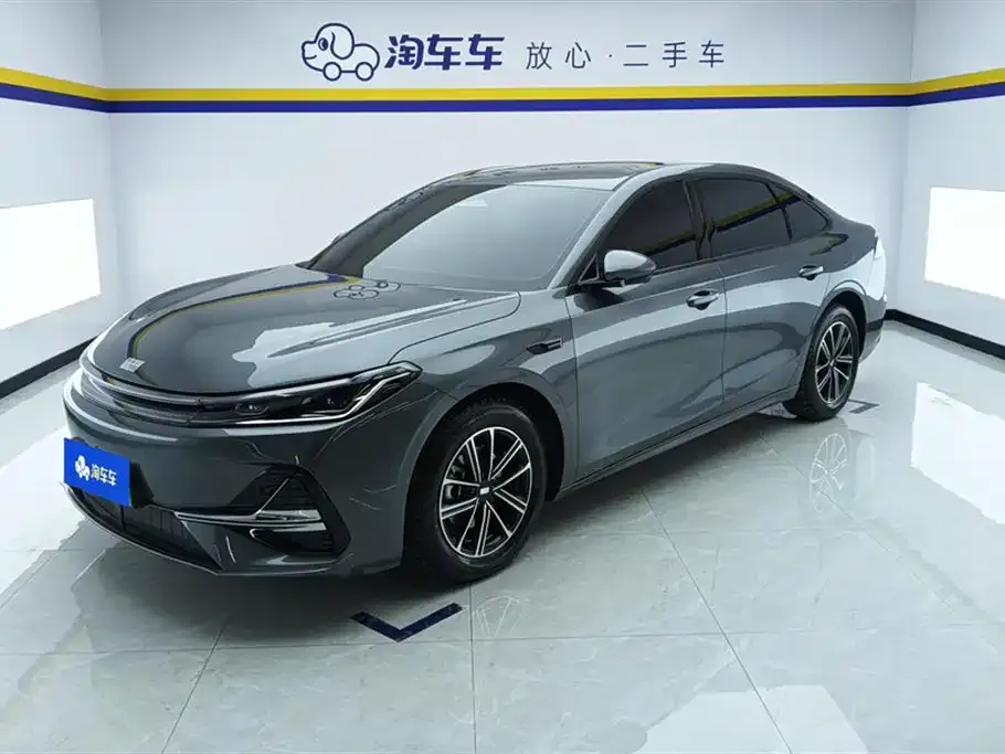 Geely 银河A7