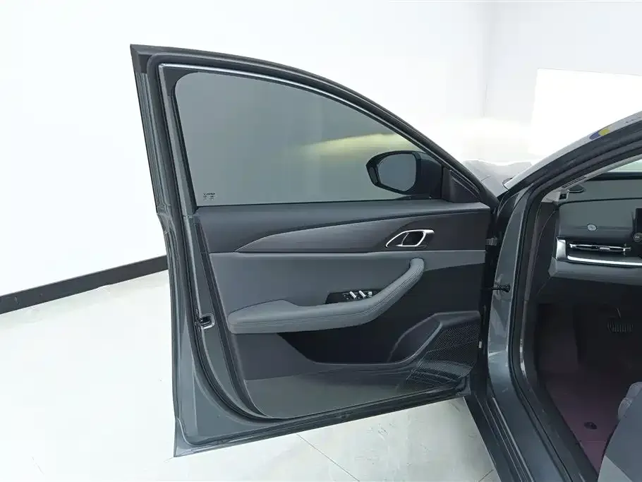 Geely 银河A7 2025 из CN, фото 3