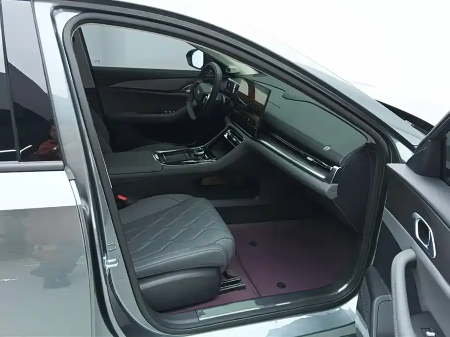 Geely 银河A7 2025 из CN, фото 2