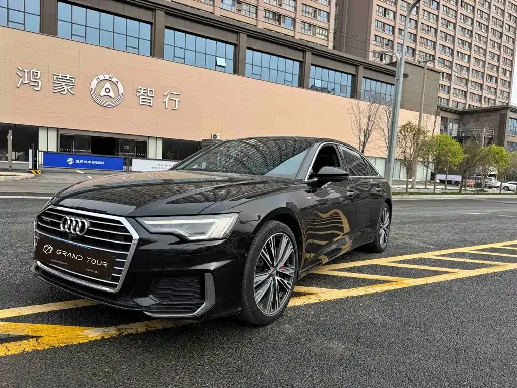 Audi A6L — фото 1
