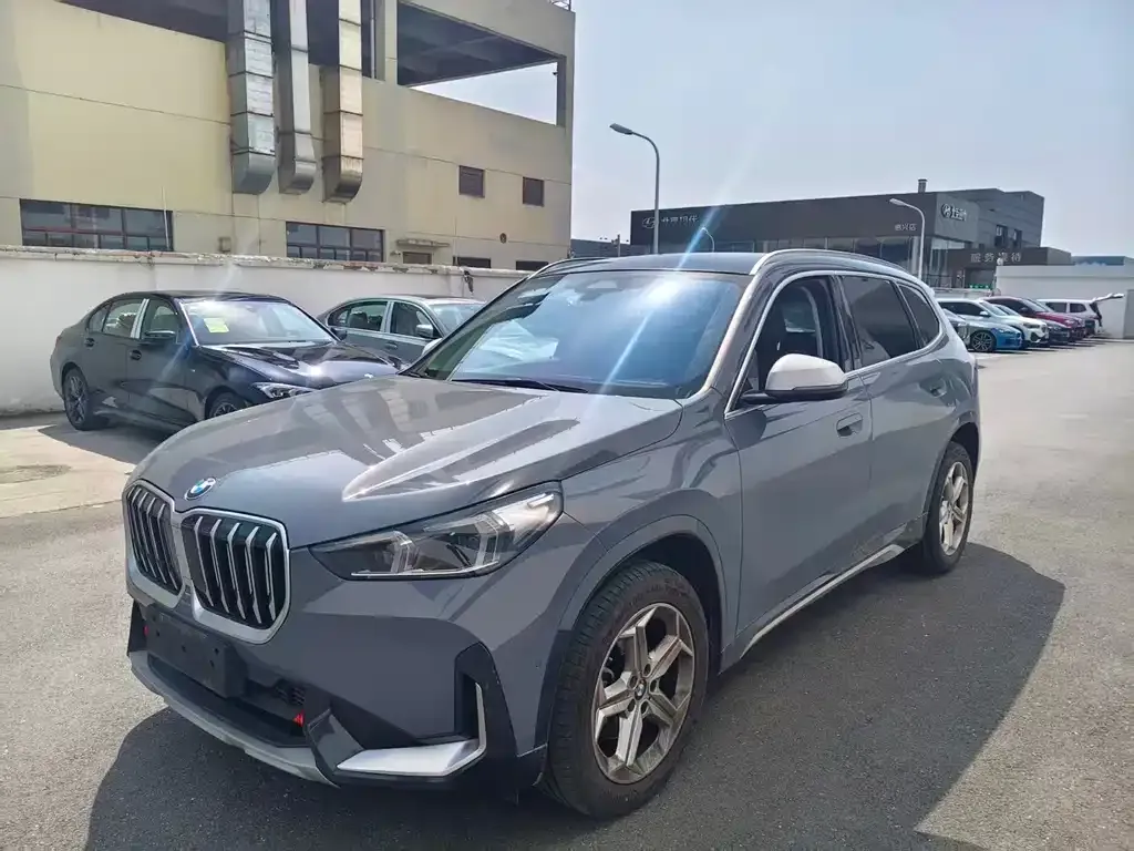 BMW X1 sDrive20Li X Design