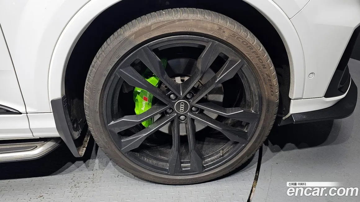 Audi Q7 2023 из KR, фото 8