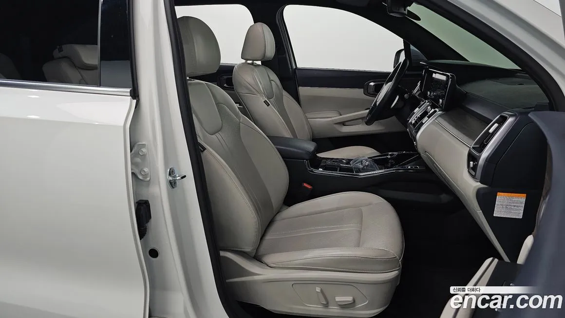 Kia Sorento — фото 5